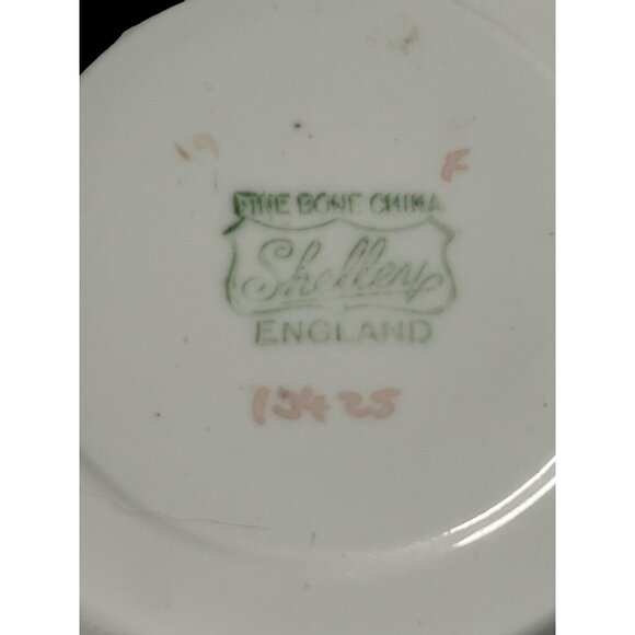 Shelley Flat Demitasse Cup & Saucer Set Rose & Red Daisy (Dainty) England Bone C - Picture 6 of 11